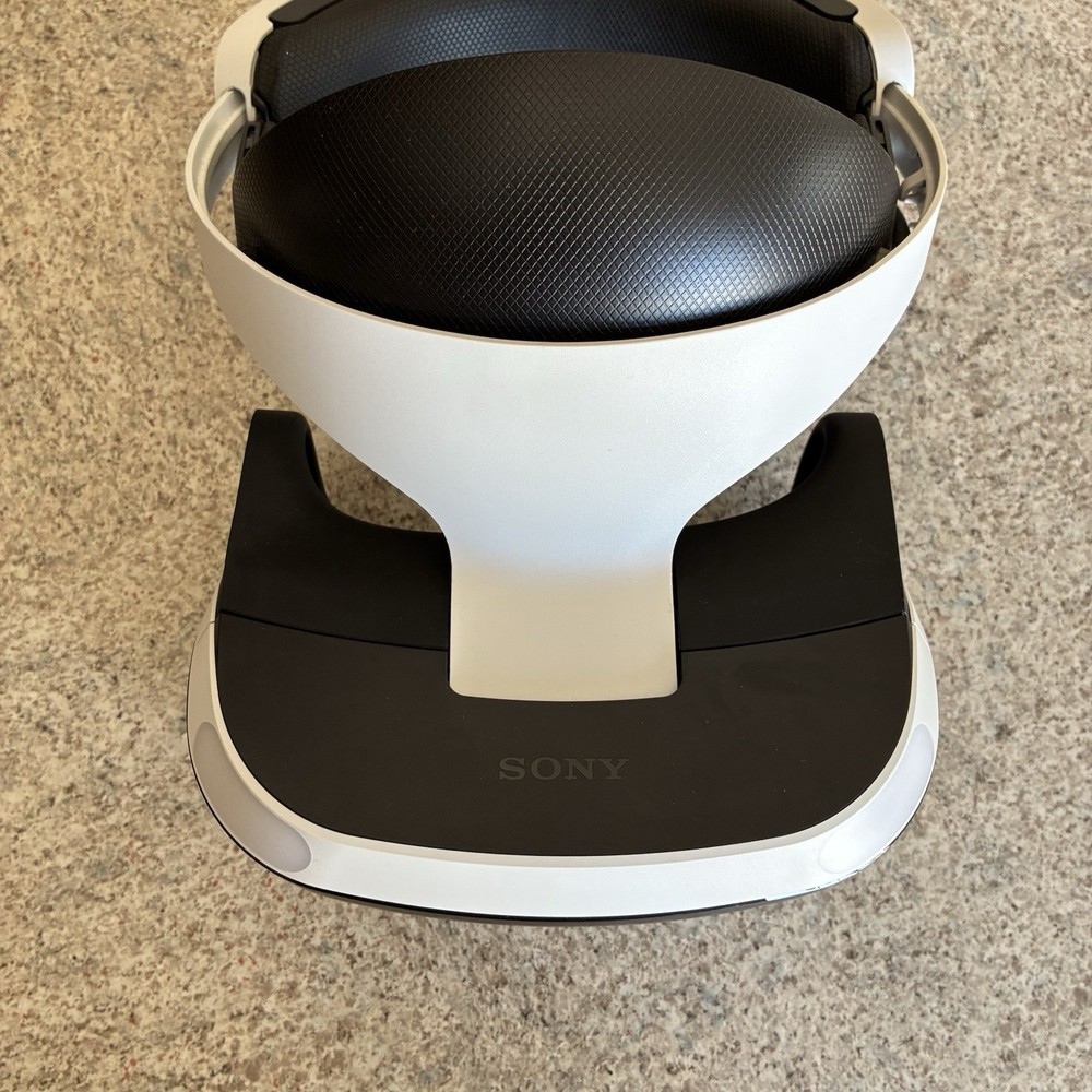 Sony PlayStation VR PSVR (PS4) CUH-ZVR2 Headset/Controllers/Camera Bundle