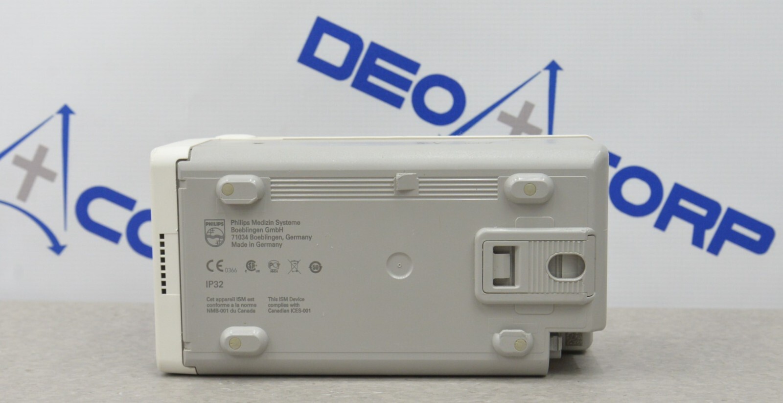 Phillips IntelliVue X2 M3002A W/ Masimo, NiBP, 12-Lead, & Temp