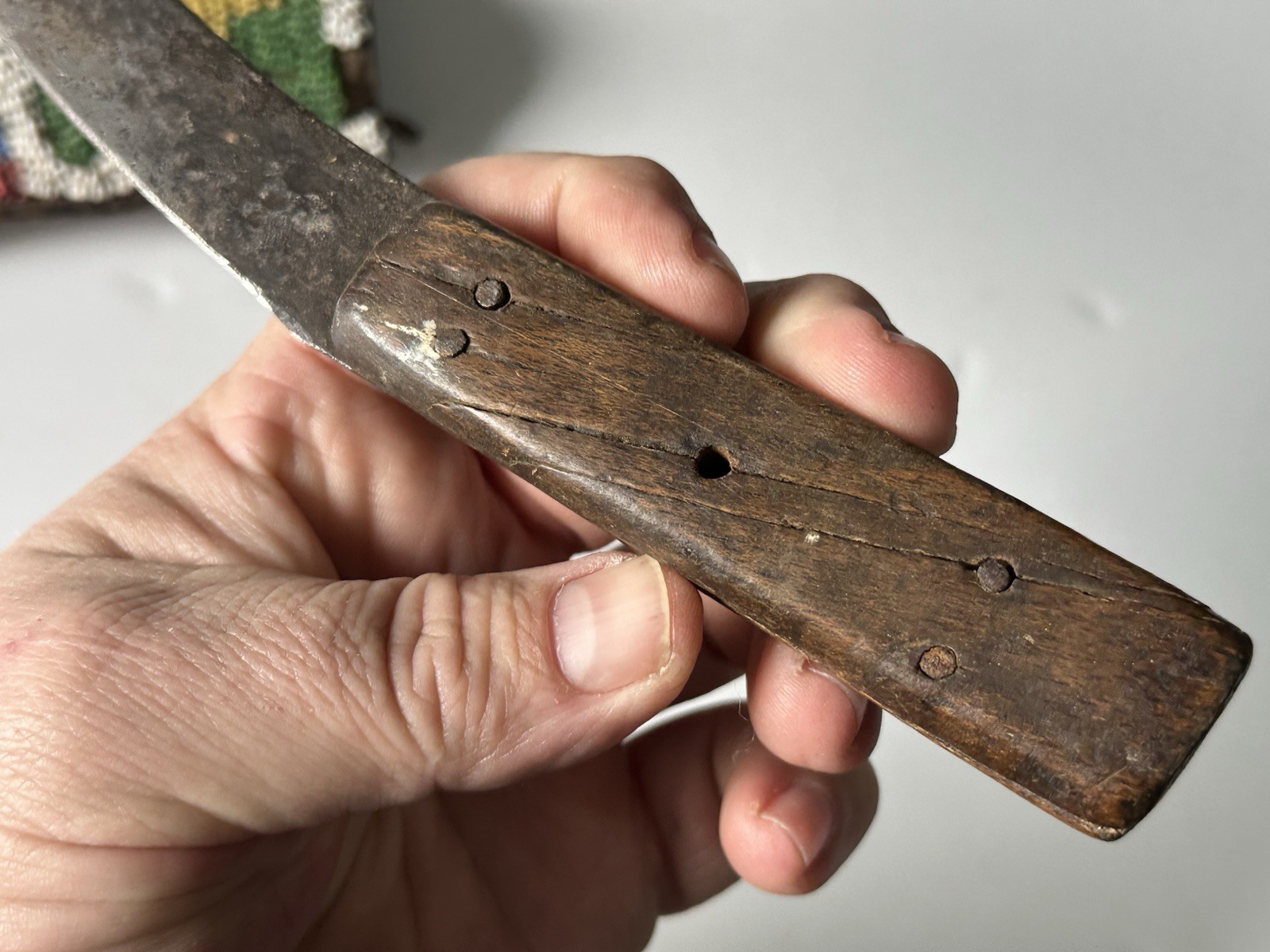 INCREDIBLE SIOUX PLAINS INDIAN HISTORIC BEADED KNIFE SHEATH, HISTORICAL