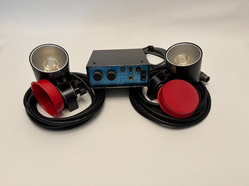 Dyna-Lite L240 studio Flash, Power Pack and 2 flash Heads