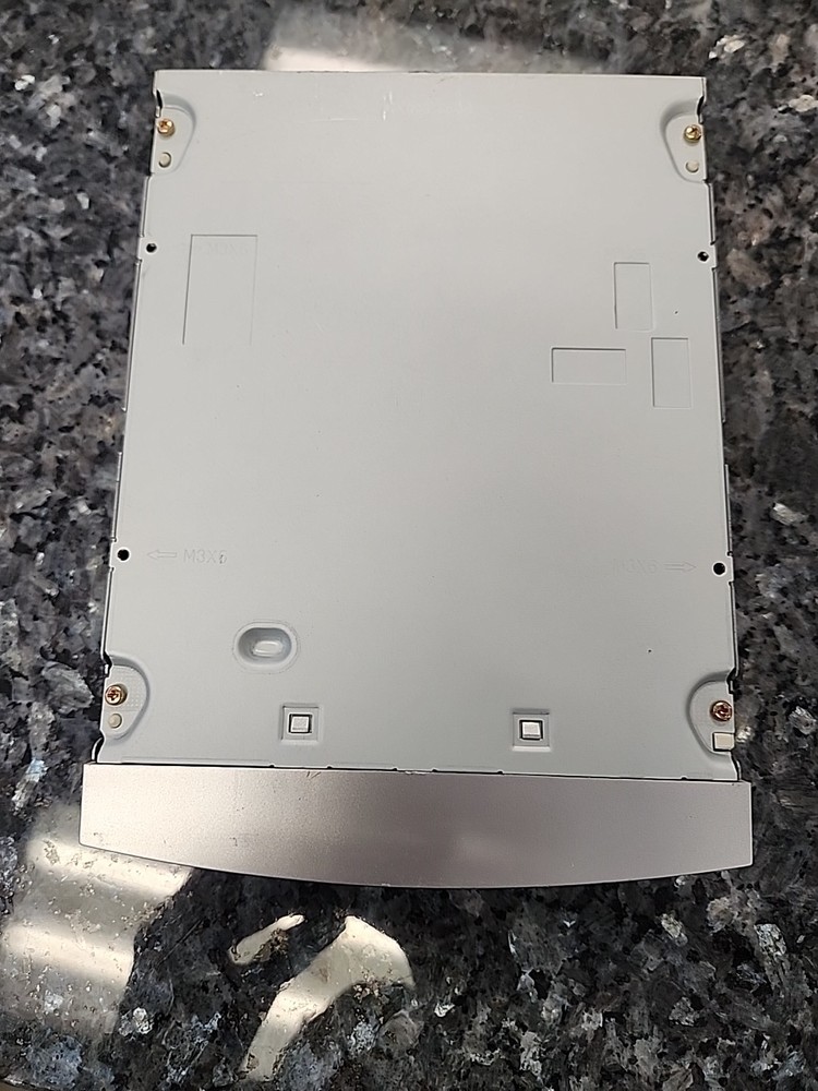 Samsung SW-240 CD-Rewritable Drive