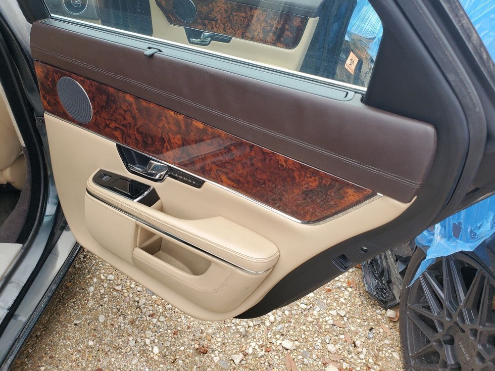 Used Blind Spot Detection System Warning Control Module fits: 2011 Jaguar Xj Dri