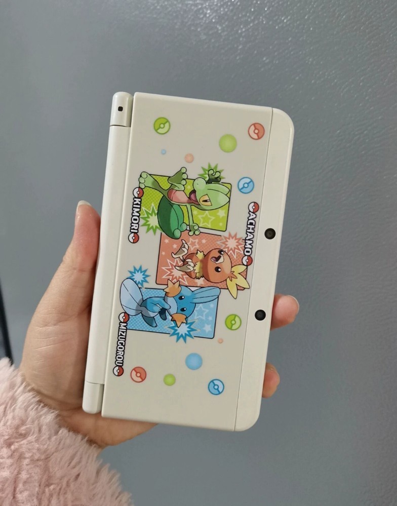 Pokémon Starter Trio Nintendo NEW 3DS Console Replacement Top & Bottom Shell