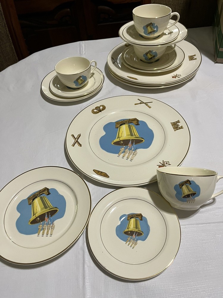 Rare 16 Piece Set American Dinnerware