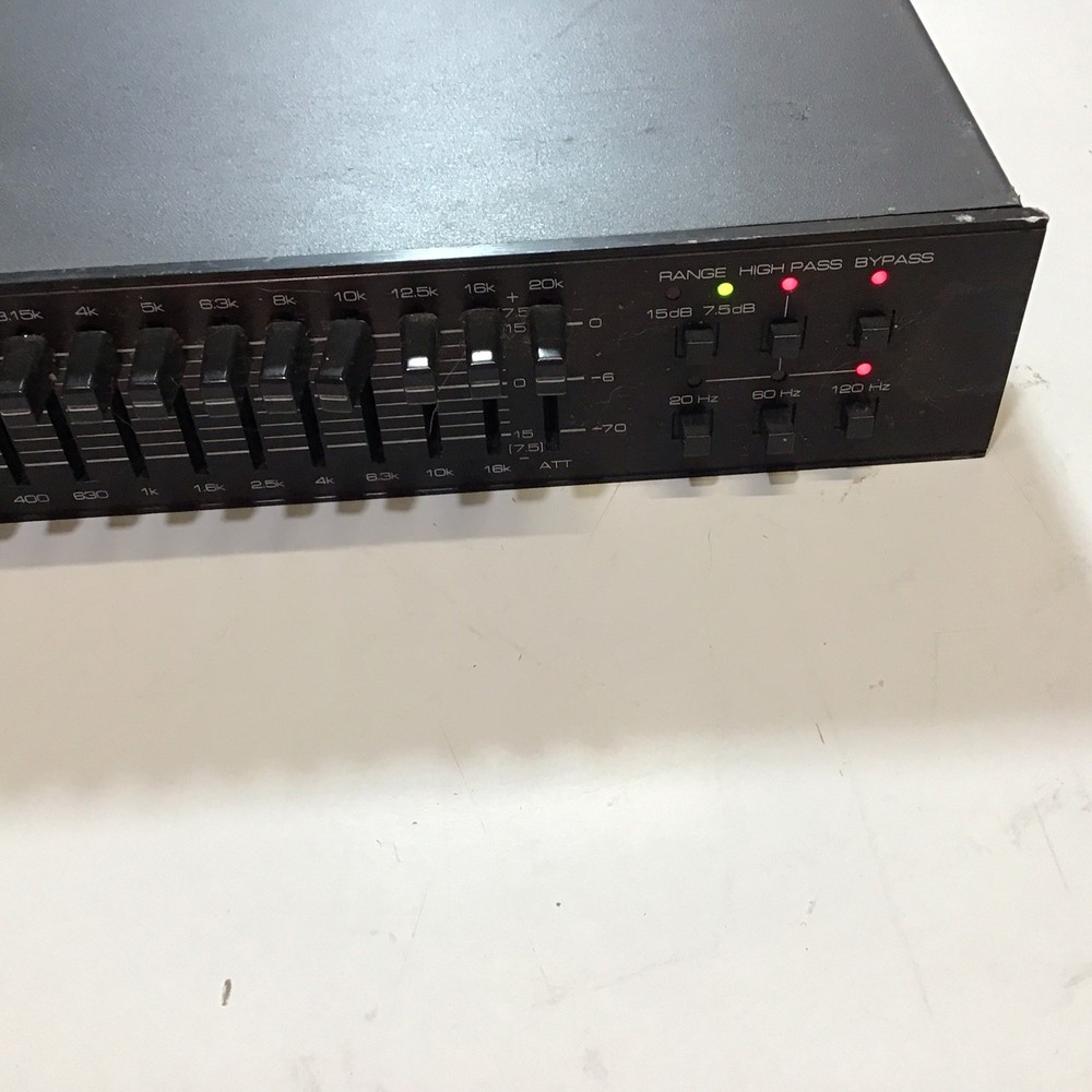 dbx 1531p Stereo/Mono Switchable Graphic Equalizer Used