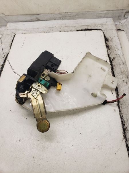 2003 LIBERTY Door Lock Actuator OEM