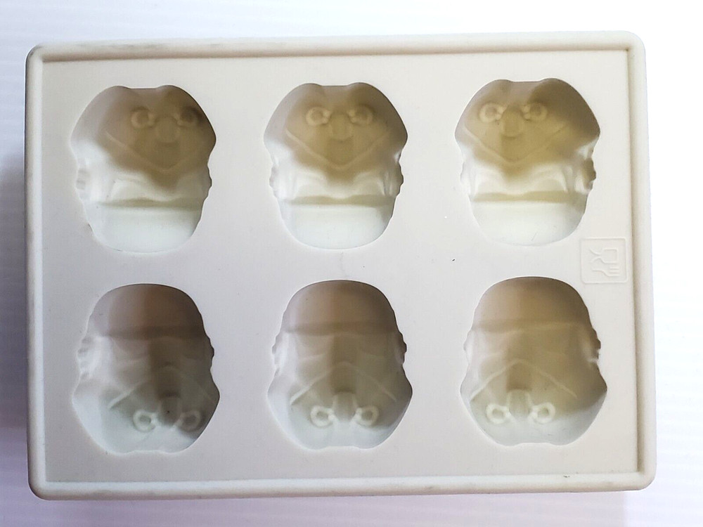 Star Wars Stormtrooper White Ice Cube Tray & Candy Mold