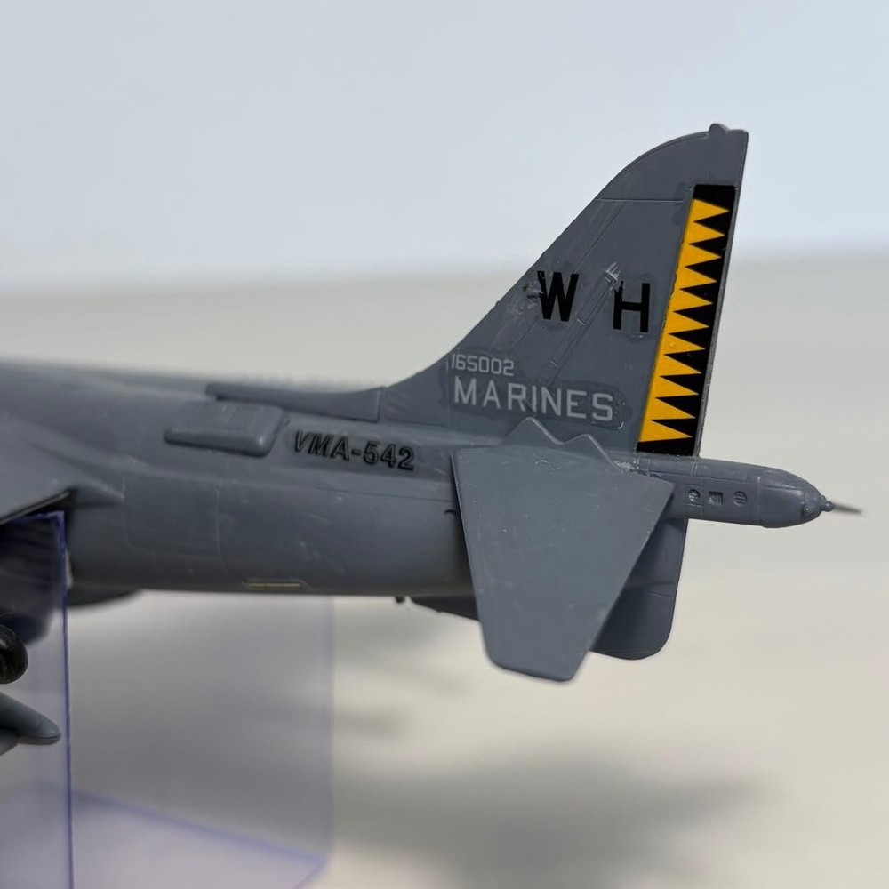 Assembled U.S.M.C Av-8B Harrier Ii Plus Plastic Model Completed 2 Japan