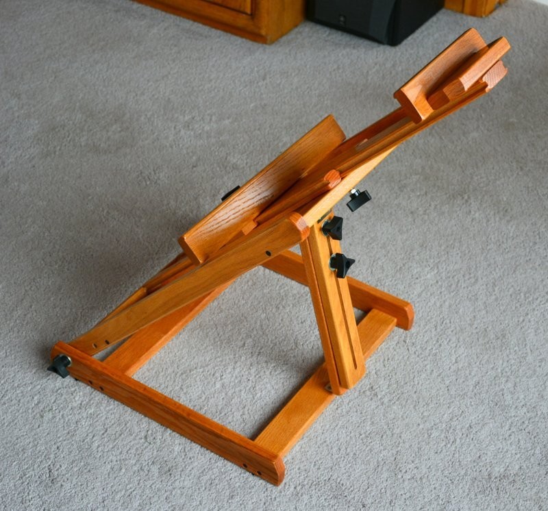 AMERICAN SOLID OAK LARGE TABLETOP EASEL