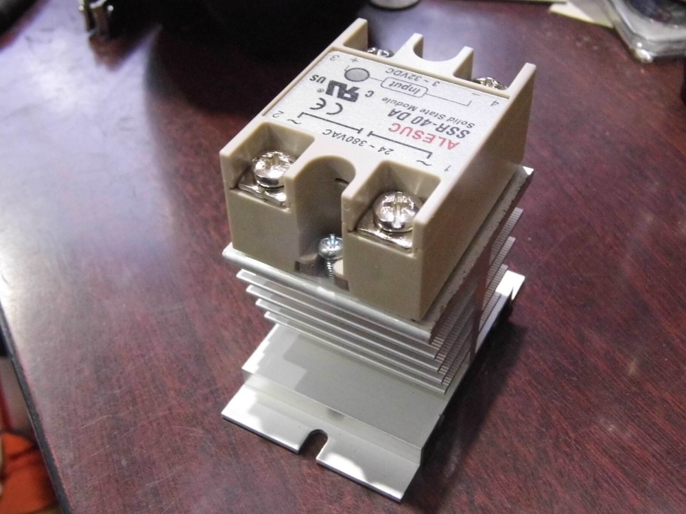 Alesuc Solid State Module SSR-40 DA 24-380Vac 40A (relay)