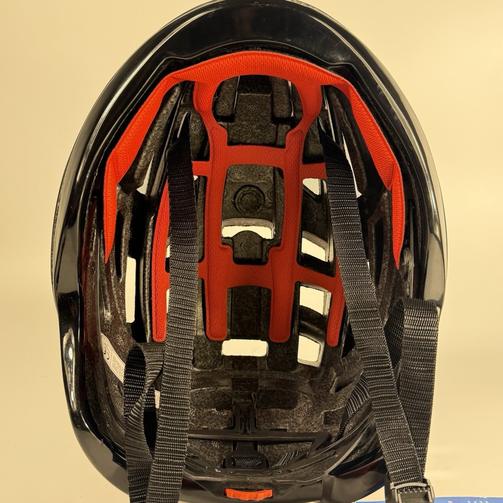 Helmet Road Mountain Helmet Intergrally-molded - Missing Removable Visor Goggles
