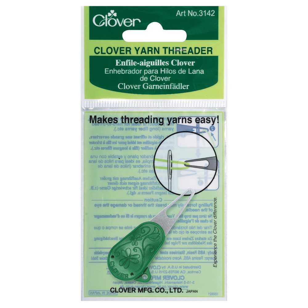 Clover Yarn Needle Threader Pendant [CL3142]