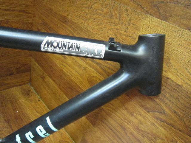 VINTAGE KESTREL CARBON 26" MTB FRAME - 17.5" CTC -