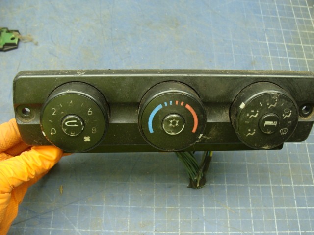 2014 FREIGHTLINER CASCADIA CLIMATE CONTROL PANEL A22-60645-501