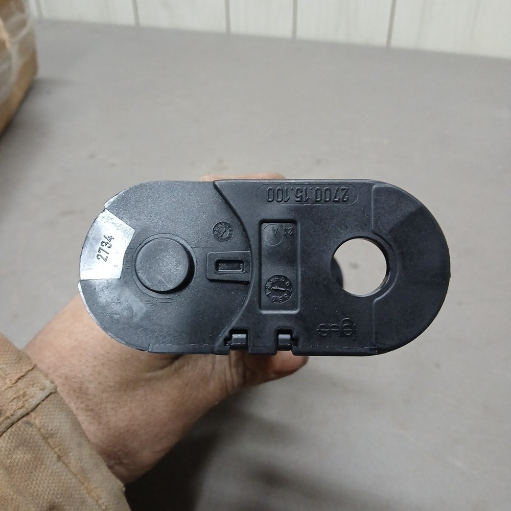 NiftyLift P28093 Tracking Link (Includes Crossbar)