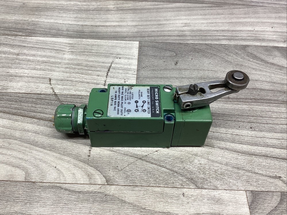 MICRO SWITCH LSP1A LIMIT SWITCH #829F320