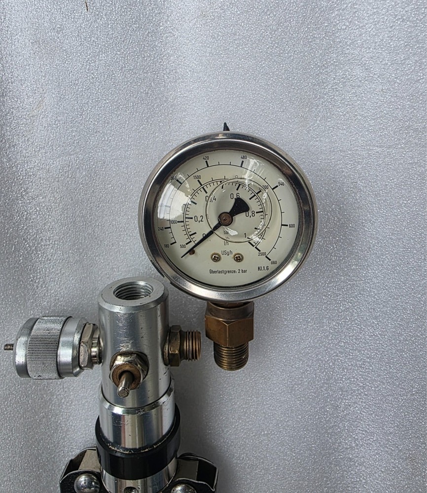 Superb TP1 Hand Held Test Pressure Calibrator Pump