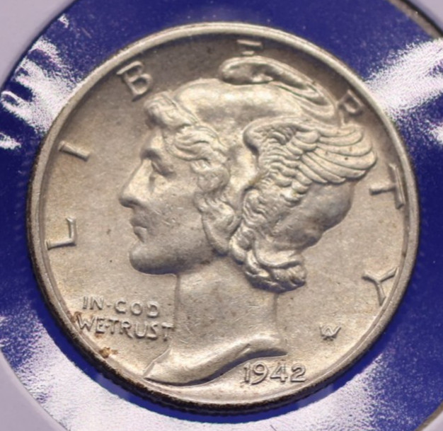1942 Uncirculated 90% silver Mercury dime.  Partial Split Bands. A