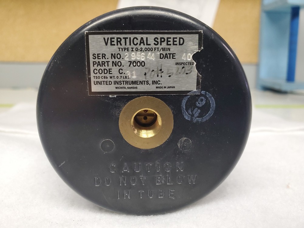 United Instruments VSI 7000