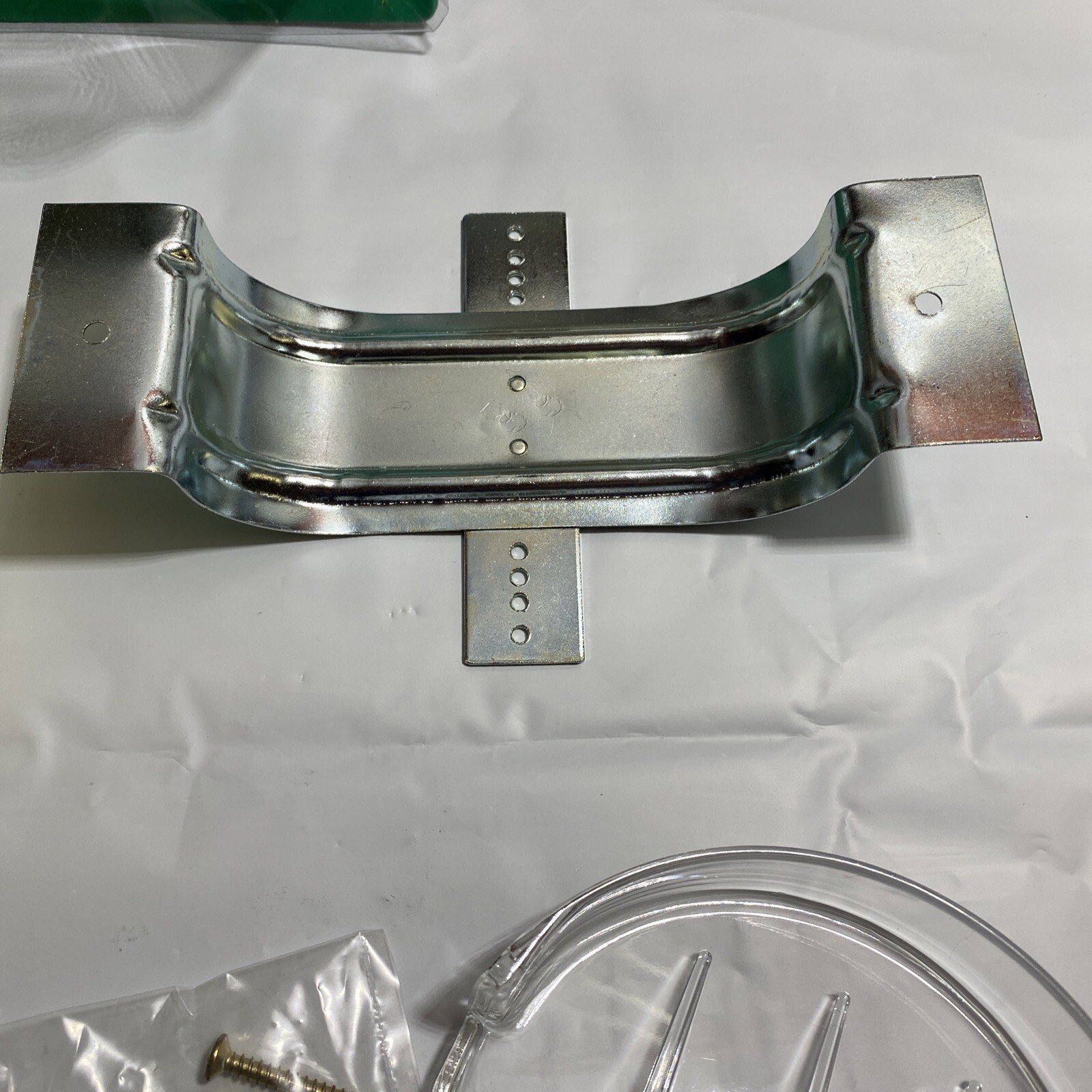 MINT CRAFT BRASS PLATED RECESSED SOAP HOLDER AND GRAB BAR