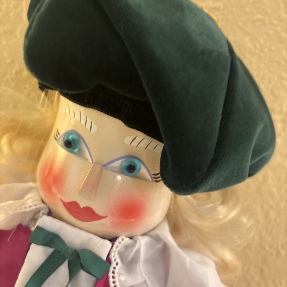 Steinbach 17" Tchaikovsky's Nutcracker Clara 1997 Germany Left Hand Missing READ