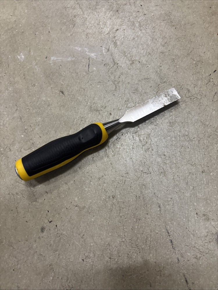 Dewalt Wood Chisel 3/4”- 18MM good used