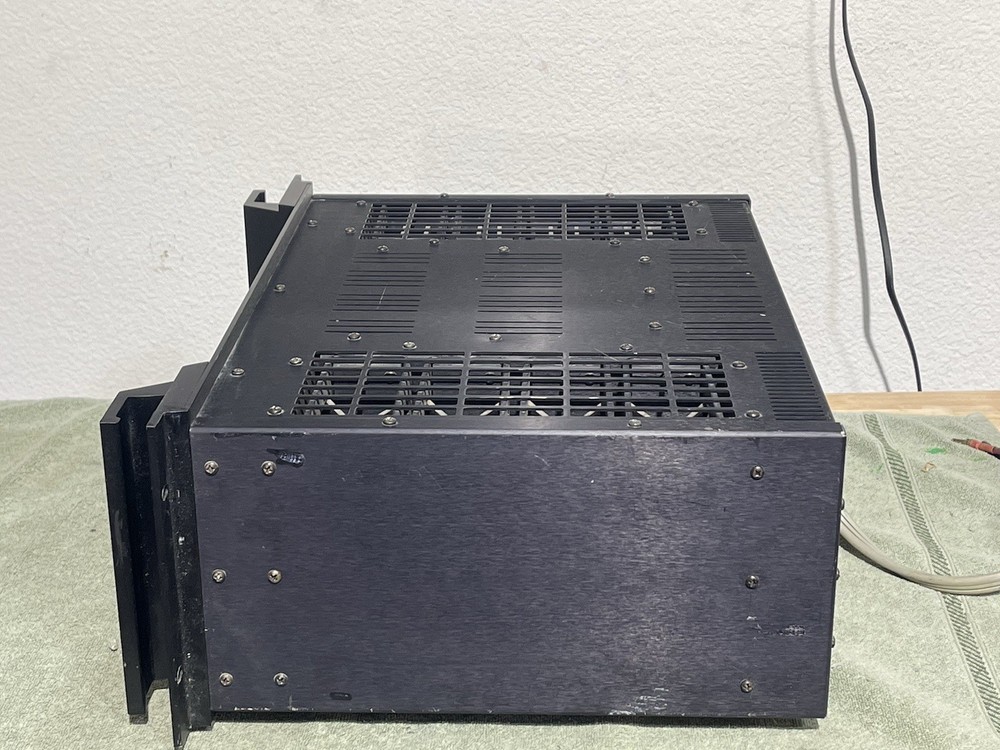 SAE A501 Stereo Amplifier