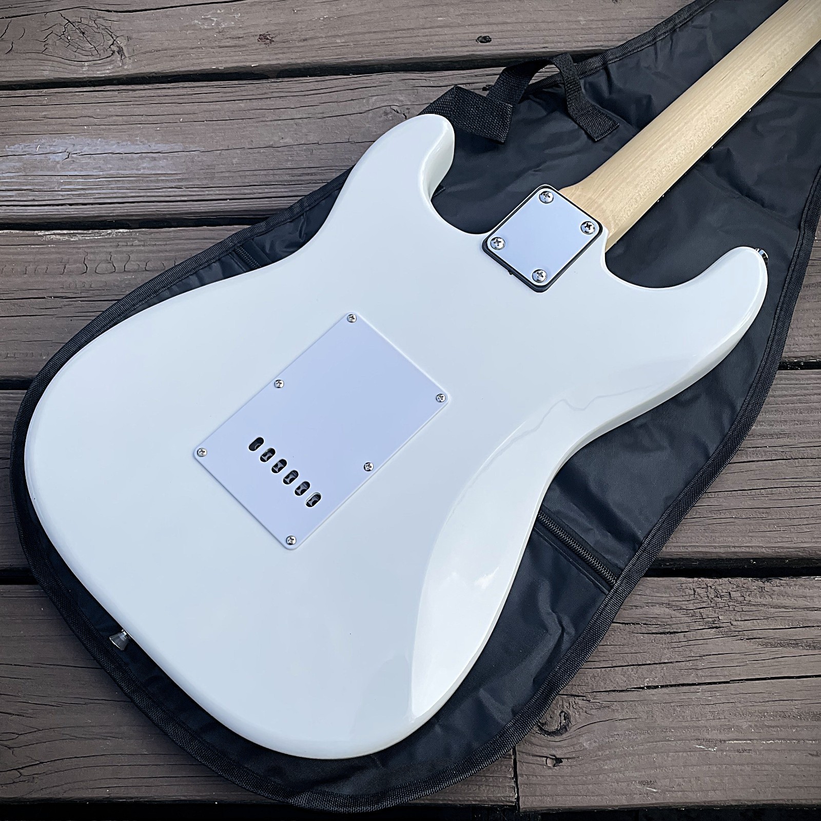 Full-Size Olympic White Electric Guitar with Rosewood Fretboard, S-S-S Pickups