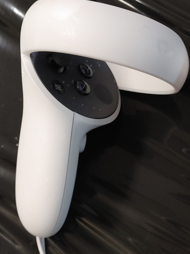 Genuine Oculus Meta Quest 2 VR Left and Right Controllers