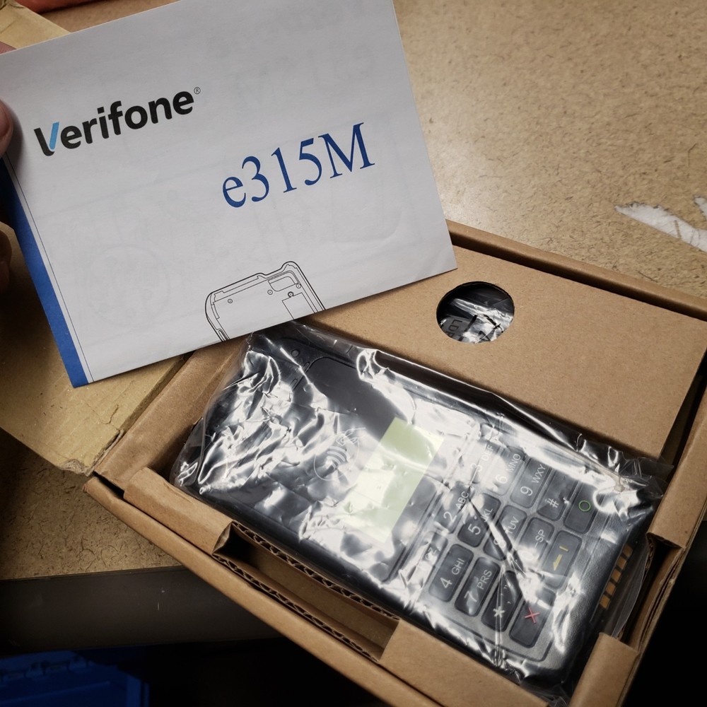 VERIFONE PAYWARE E315M IPHONE 5 IPOD MOBILE BARCODE CC TERMINAL M087-313-10-WWA