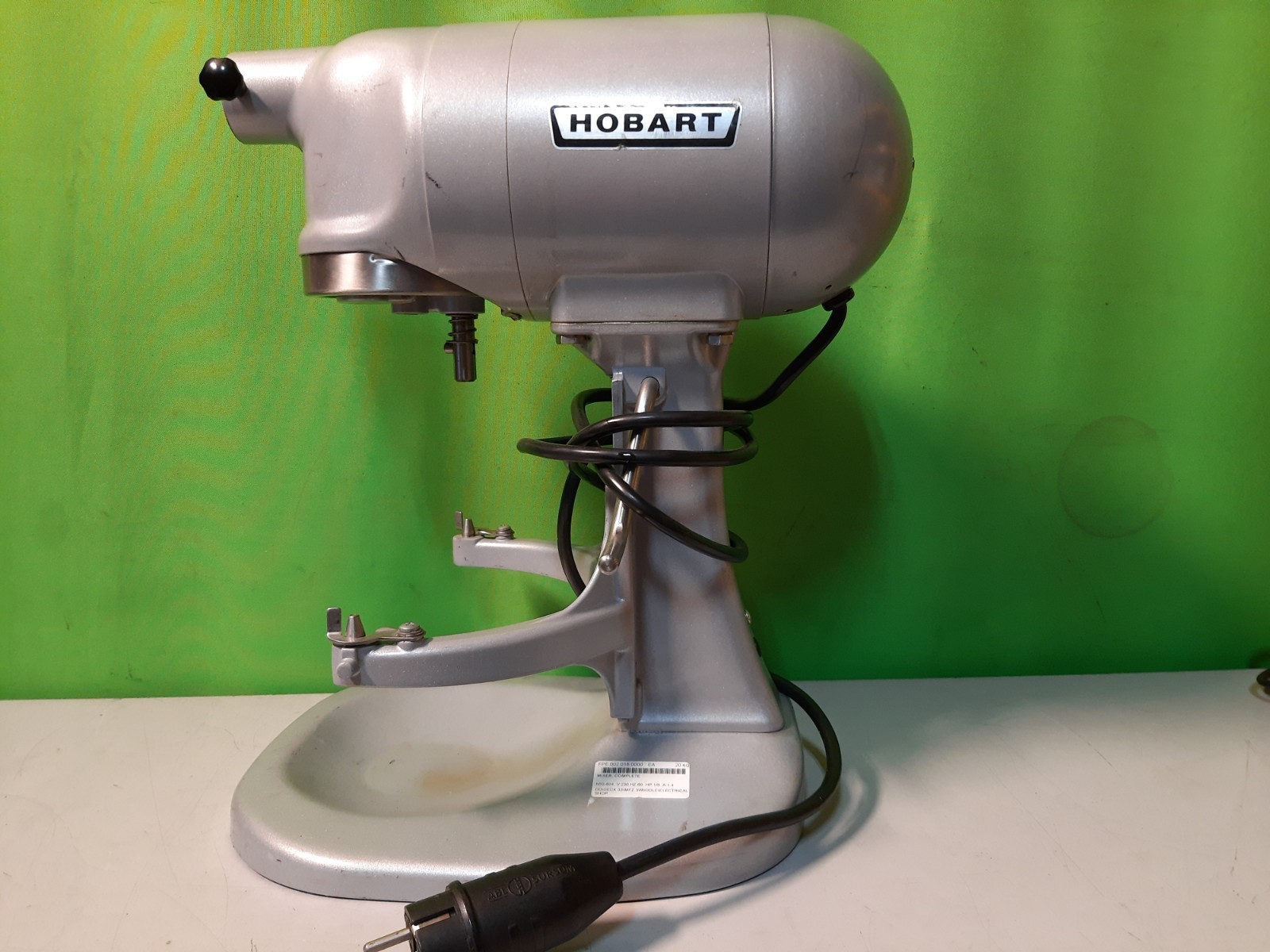 Hobart N50 5 Quart / 5 Qt. Countertop Commercial Mixer