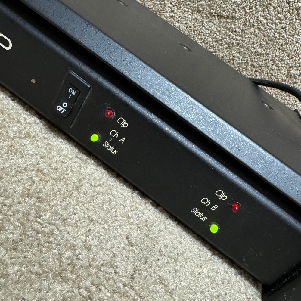 Crest Audio LA 601 Power Amp