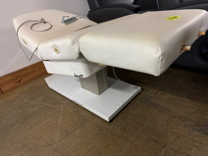 Touch America Medical Exam Table