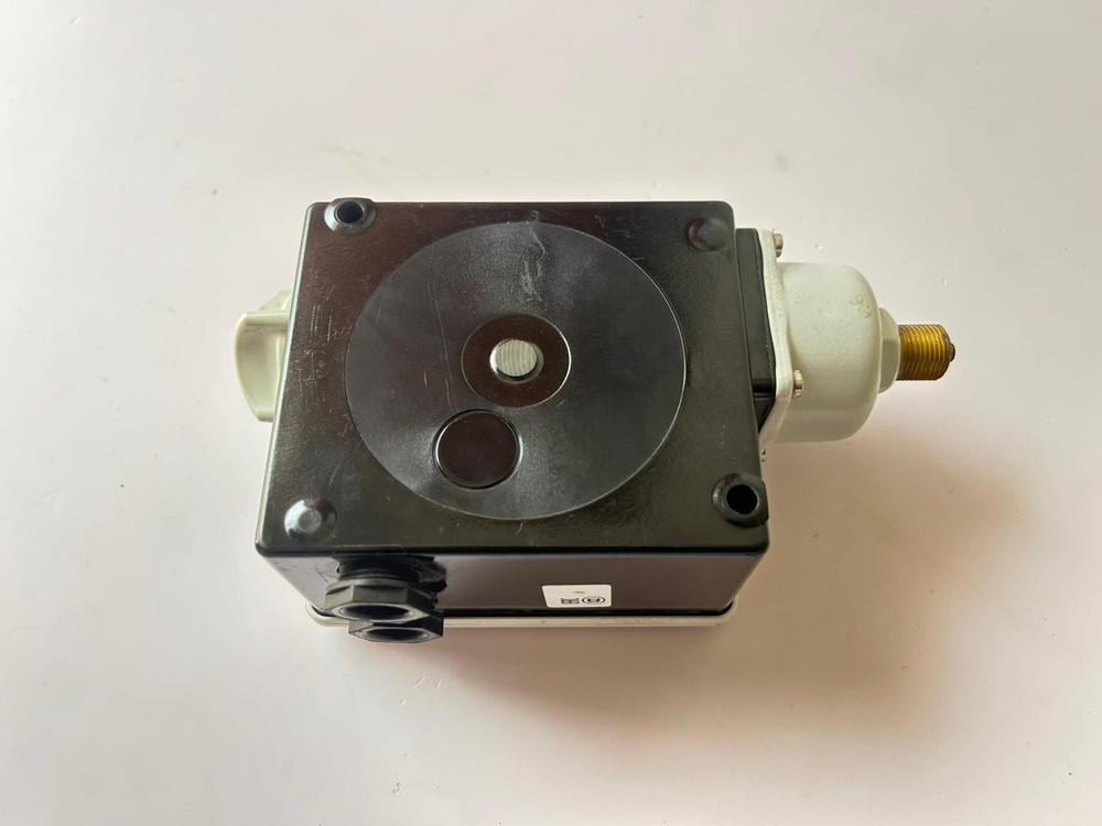 Danfoss RT121 Pressure Switch 17-5215
