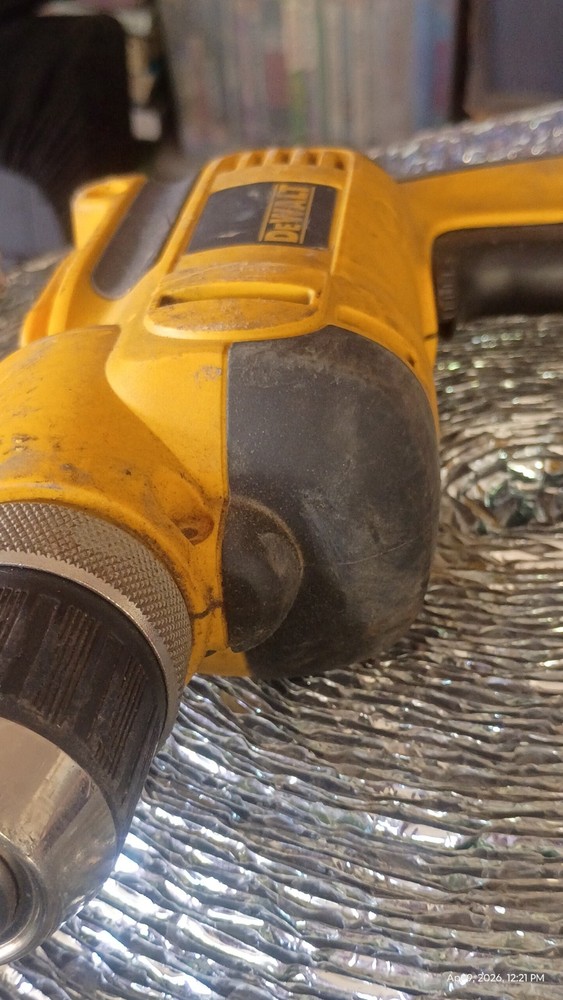 DEWALT DWD110 3/8 Corded Drill Variable Speed Reversible .Tested👍