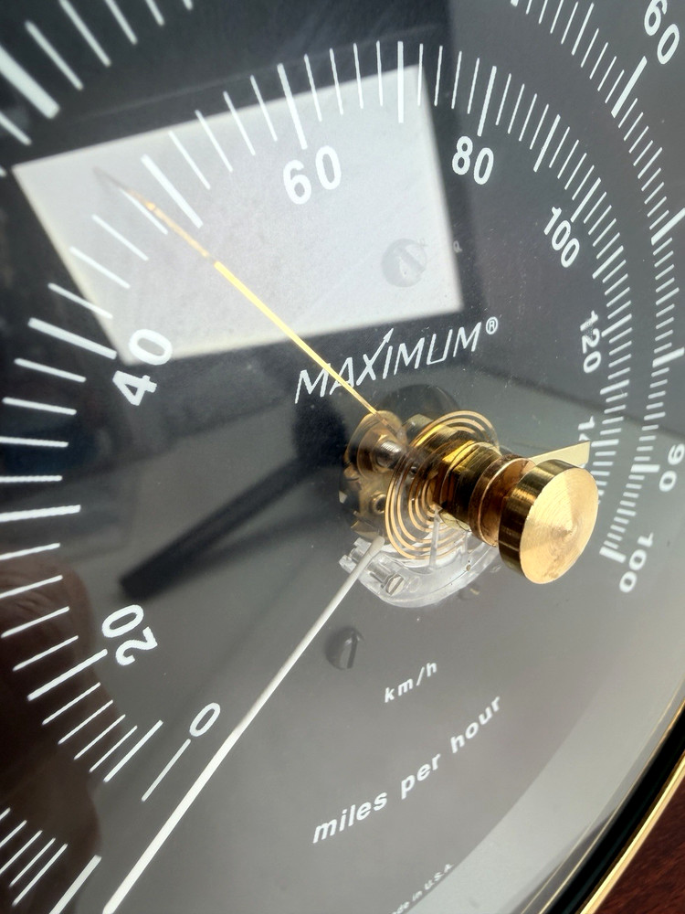 Maximum Wind & Weather Instruments Wind Speed Gauge Wood Case Mount