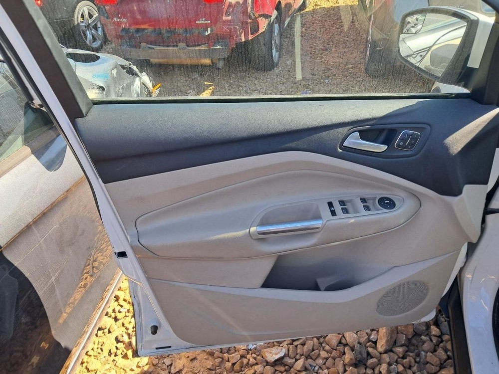 Fuse Box Engine Fits 13-16 ESCAPE 4842310