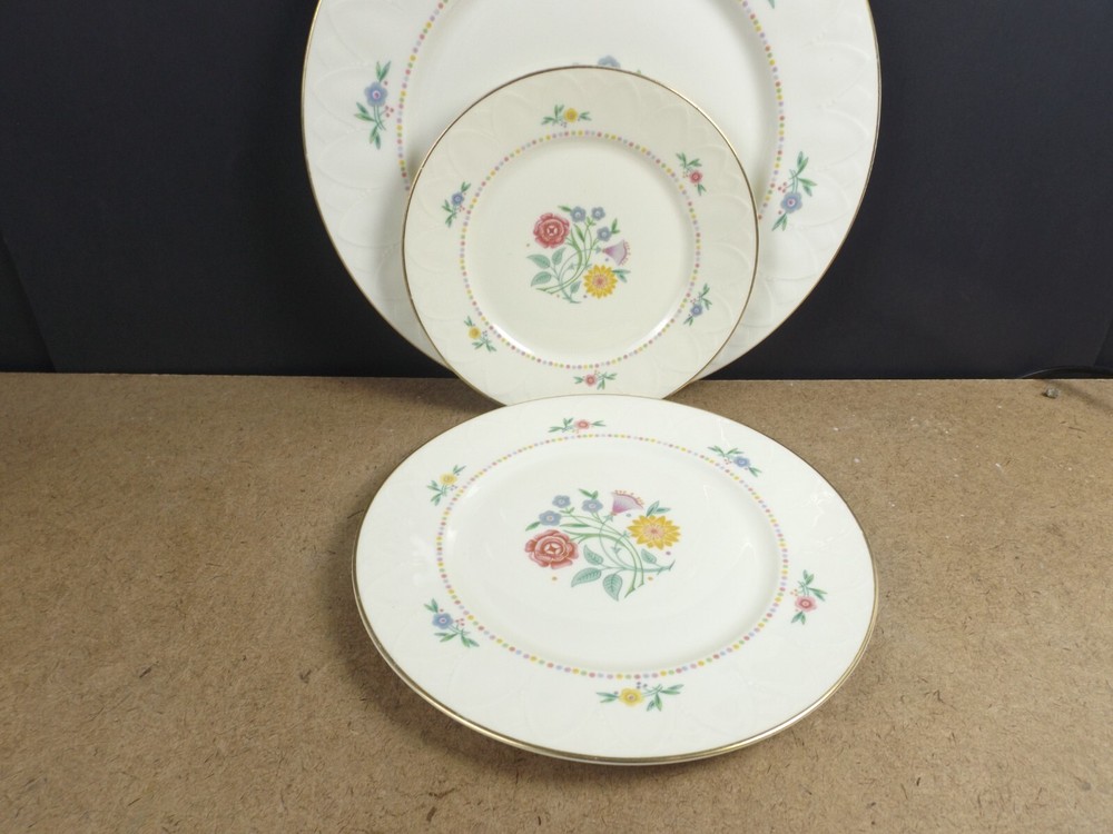 Community China Lady Hamilton 5 pc Place Setting Bavaria