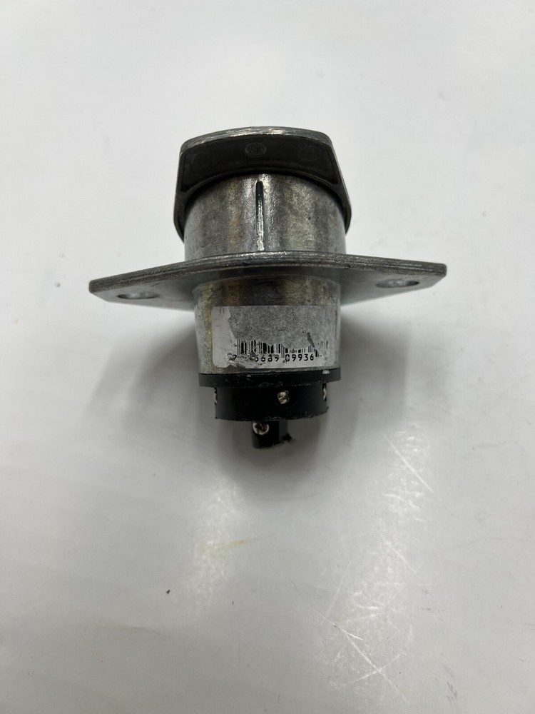 QTY 3 Phillips 7 Way Conductor Socket, Split Pin, 2 Bolt Hole / Elongated Hole