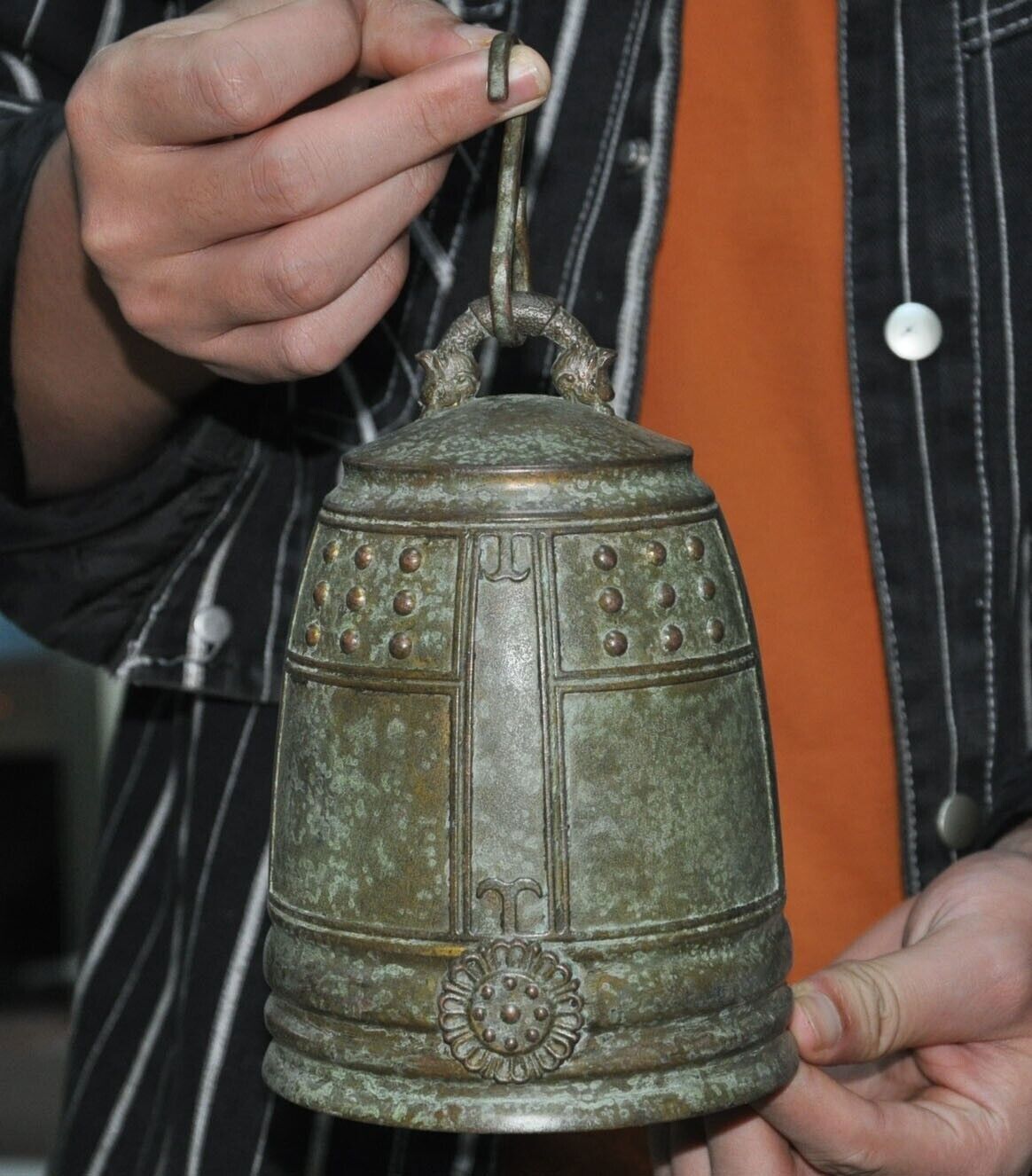 5.5" Chinese Buddhism temple bronze text Kwan-Yin GuanYin exorcism bell bell
