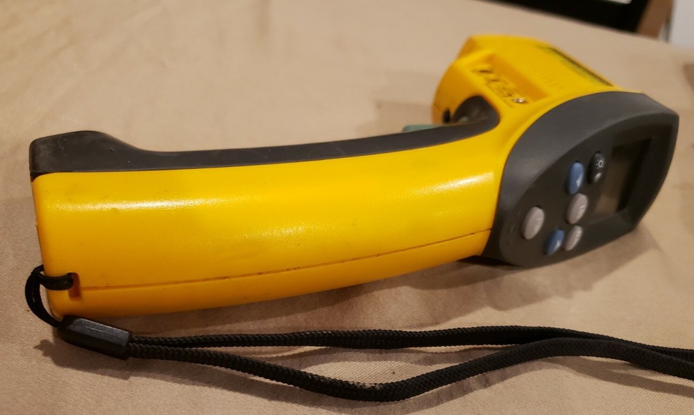 Fluke 68 IR Infrared Thermometer With Case