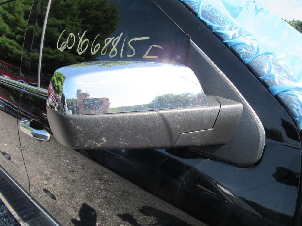 SIERDEN15 2016 Glove Box 1065251