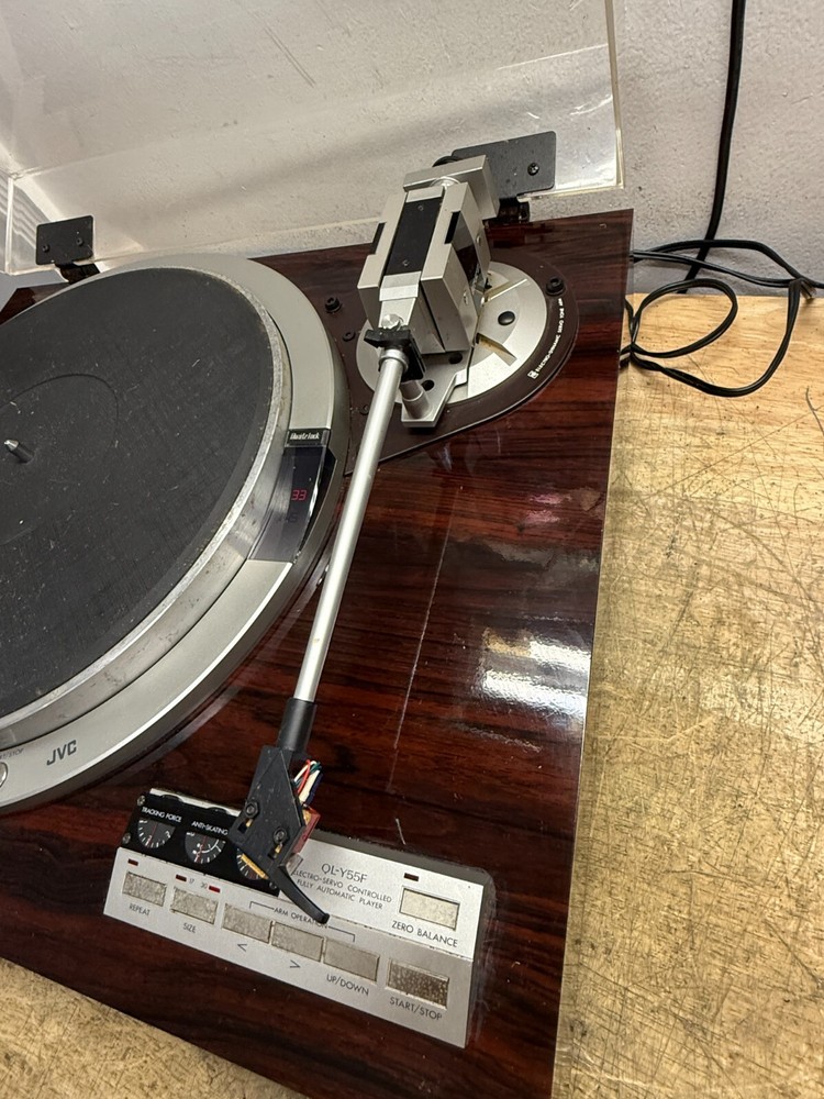 JVC QL-Y55F Quartz-Locked Fully-Automatic Turntable W/ Manual