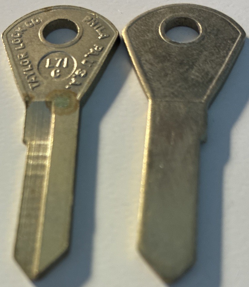 2 Lambretta Key Blanks # L71C