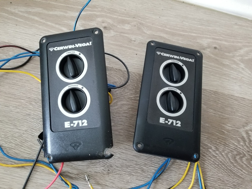 PAIR CERWIN VEGA E712 SPEAKER CONTROL