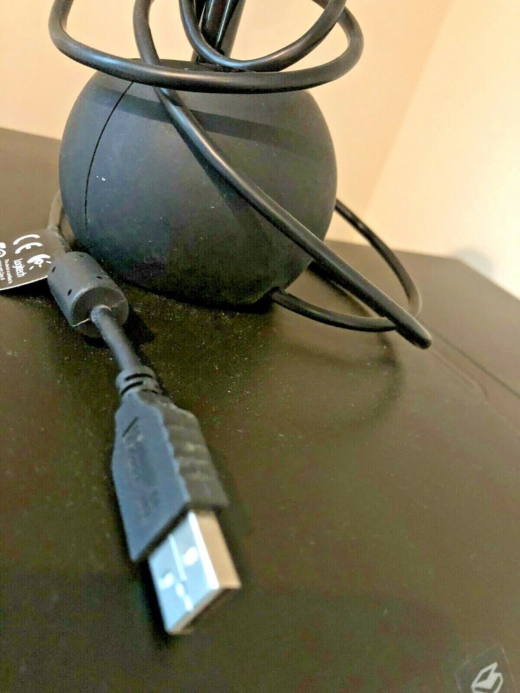 Logitech Orbital Web Cam Quick Auto Focus Base USB Cable Black 73" cable