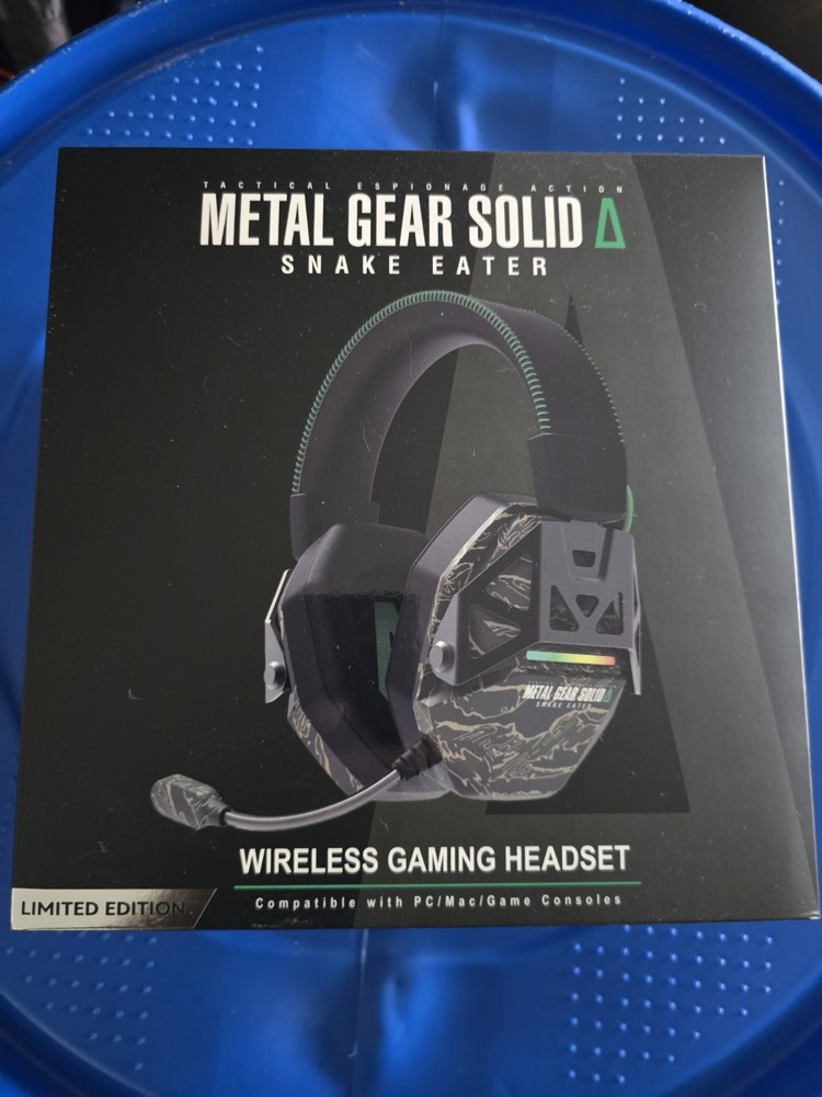 Metal Gear Solid Snake Eater Gaming Headset Limited Edition