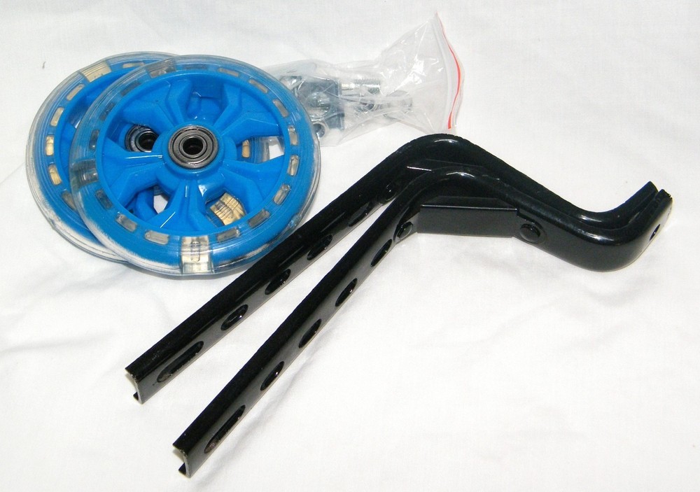 1 set Bicycle Training Wheels, LED light Training Wheels For Kids Bicycles