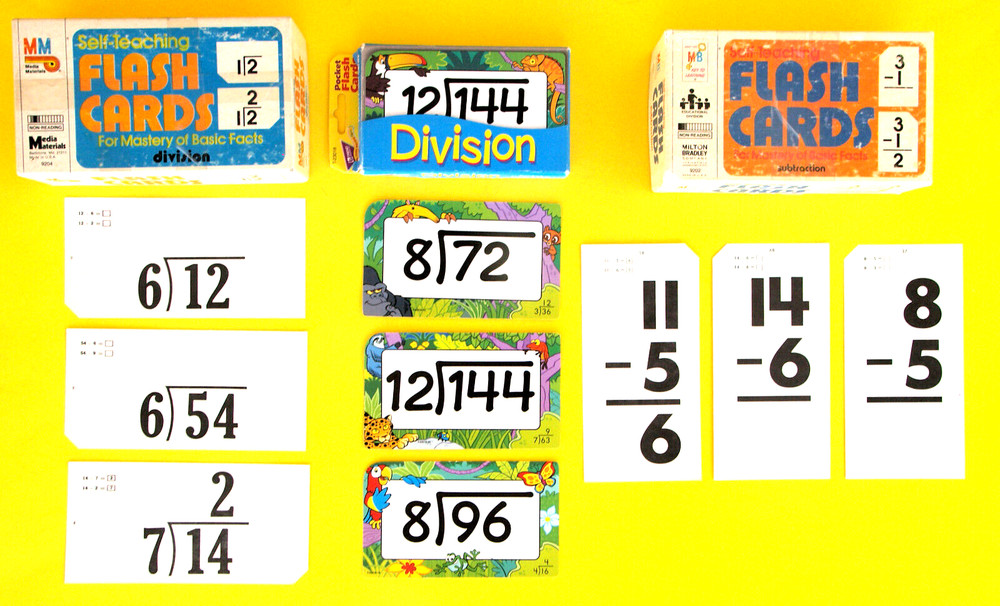 3 MATH FLASH CARDS—SUBTRACT + DIVISION—BASIC FACTS—COLORFUL—STORAGE BOXES