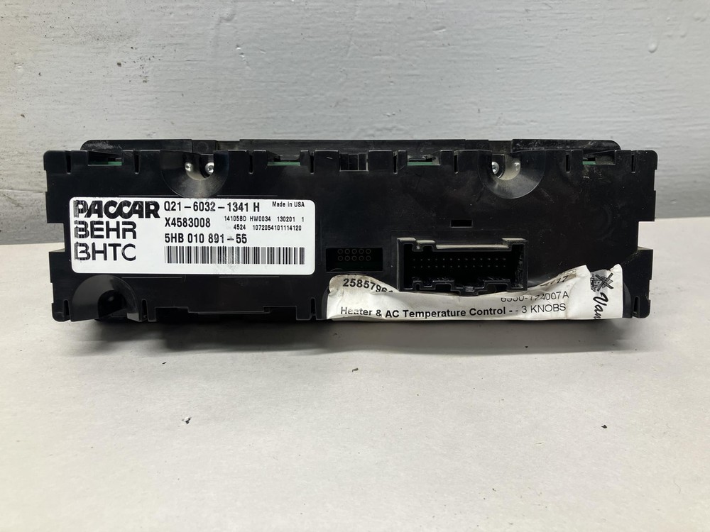 2013-2017 Peterbilt 579 Heater A/C Temperature Controls - Used